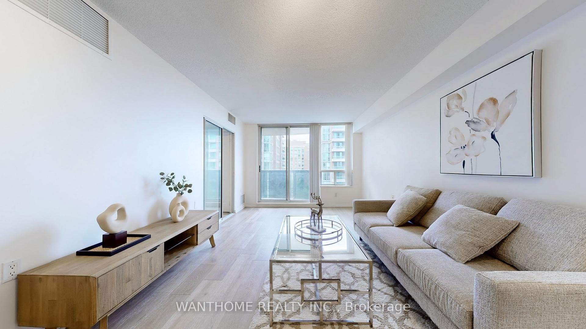 35 Finch Avenue Unit 903 photo 3