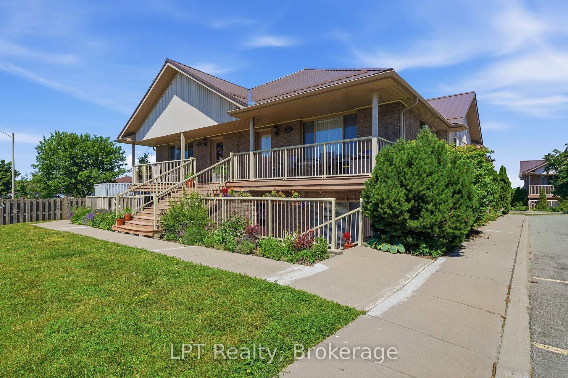 37 Lake Breeze Court Unit 5A photo 1