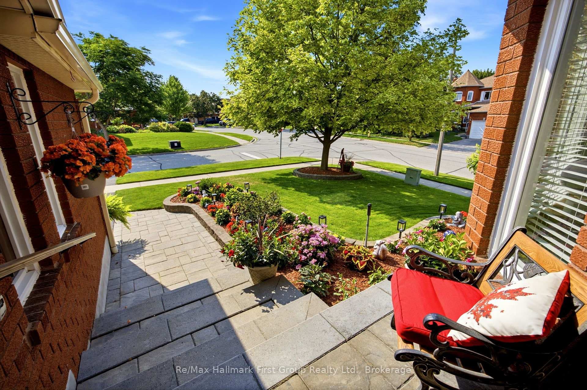 Front Porch/Walkway