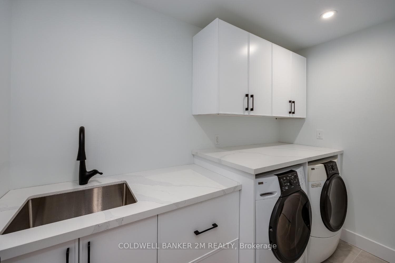 619 Alma Street photo 28