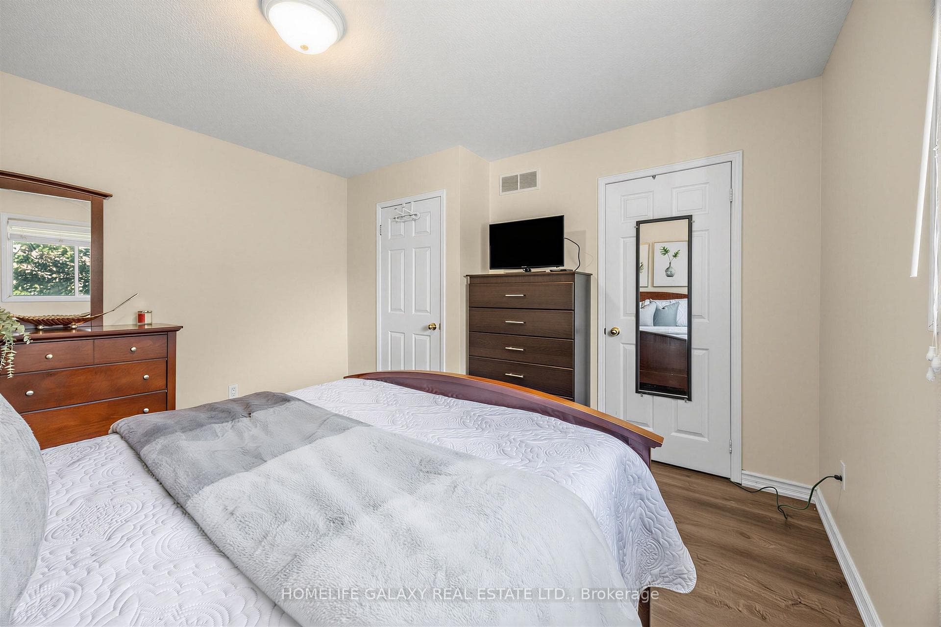 6 Bluebell Crescent photo 21