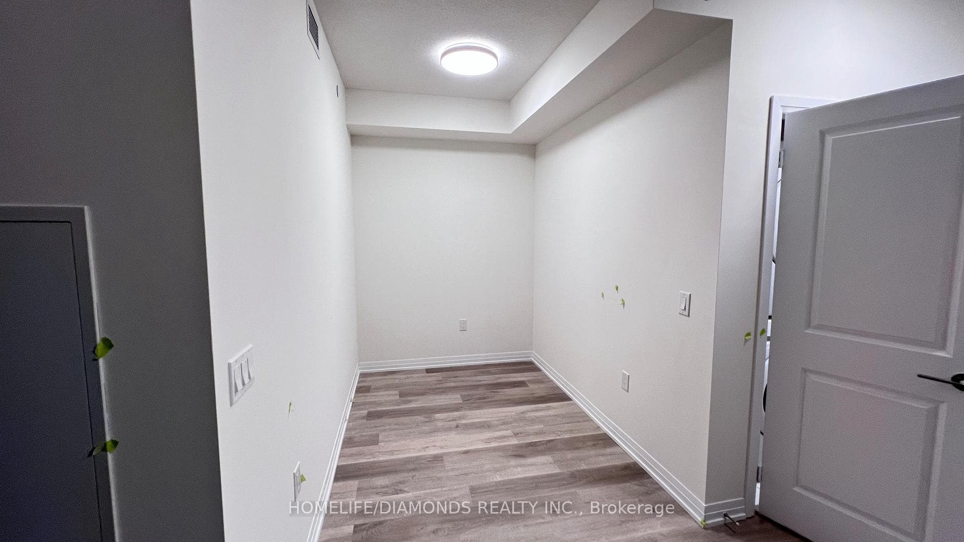 15 WATER GARDEN Drive Unit 1203 photo 10