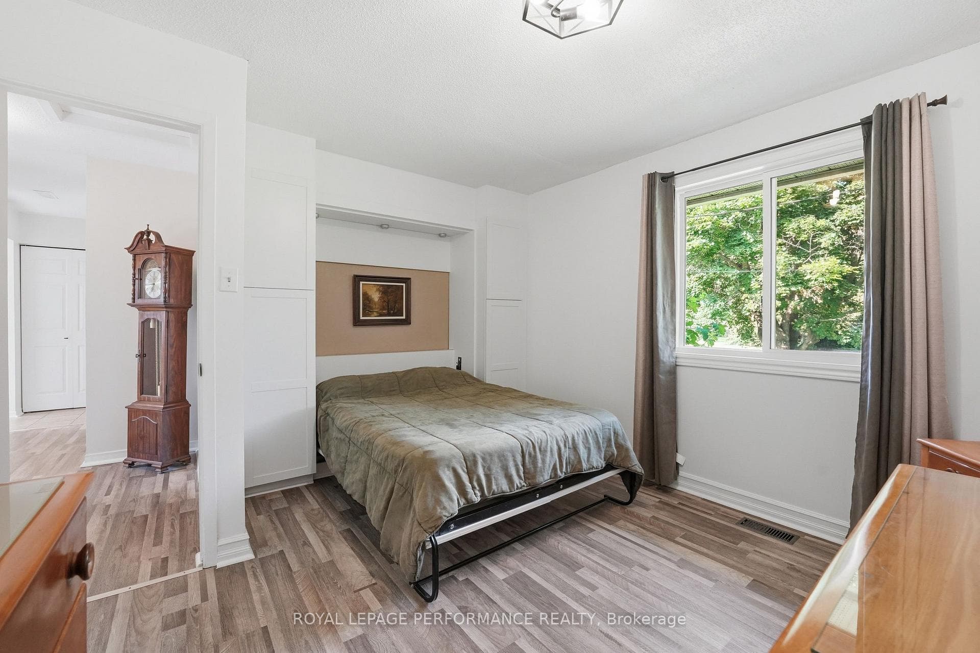 1084 Eadie Road photo 16