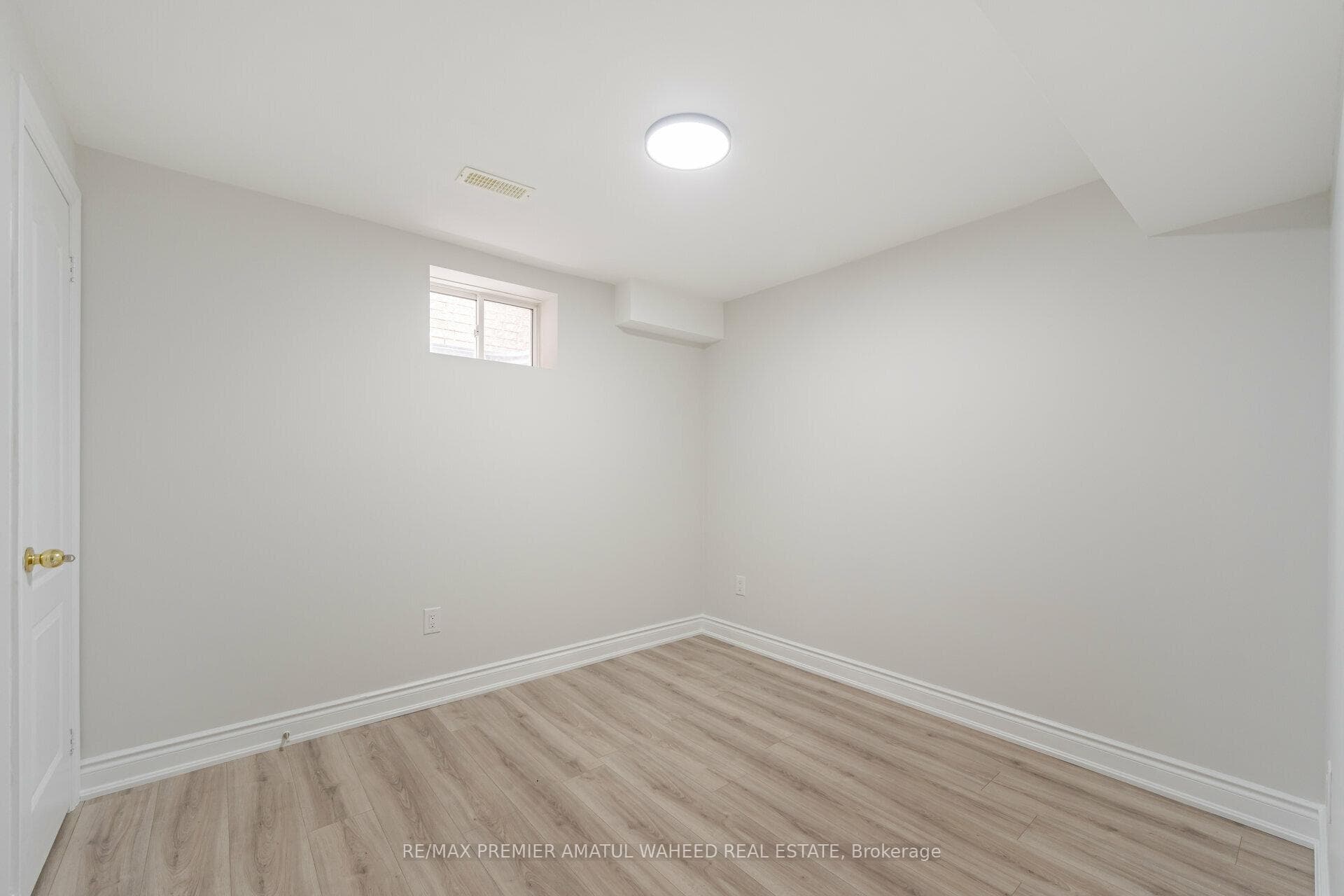 15 Aidan Drive photo 32