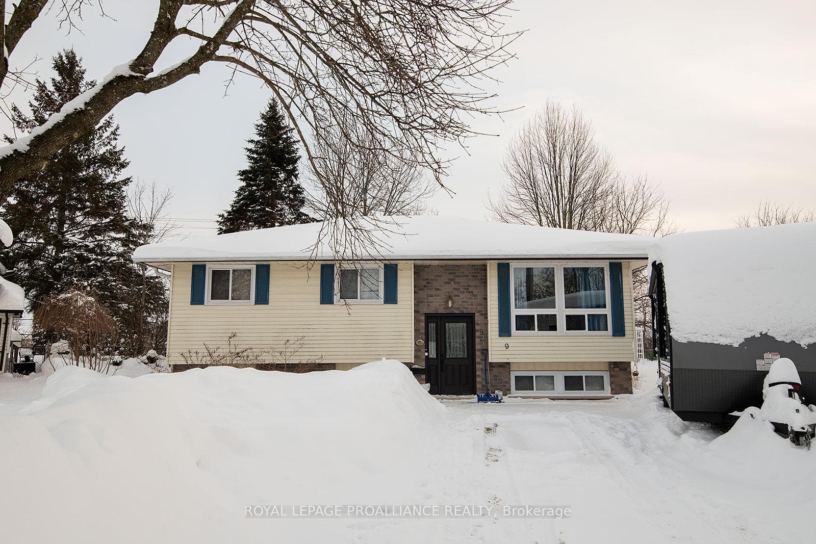 Welcome to 9 Jeanette Place