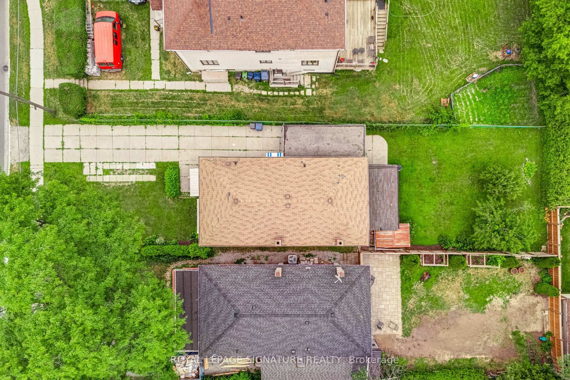 1085 Pharmacy Avenue photo 12