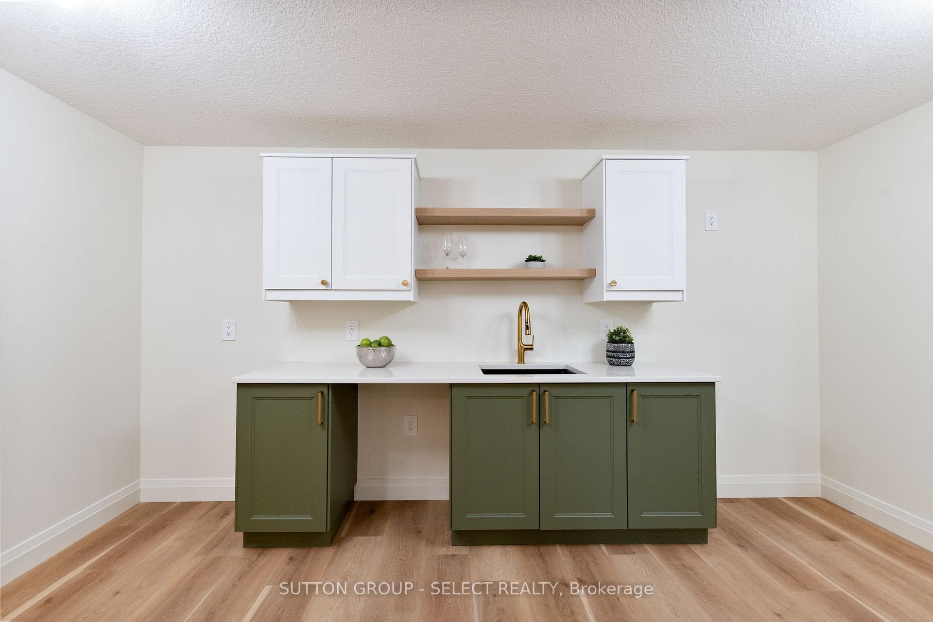 16 KELLY Drive photo 16