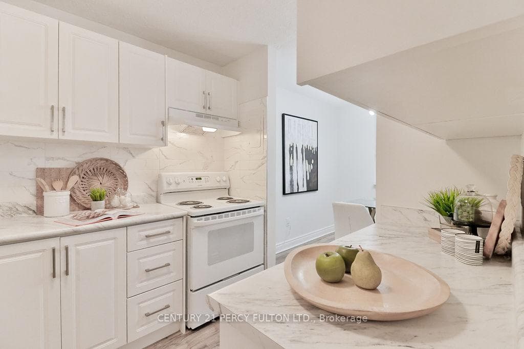 1950 Kennedy Road Unit 1401 photo 16