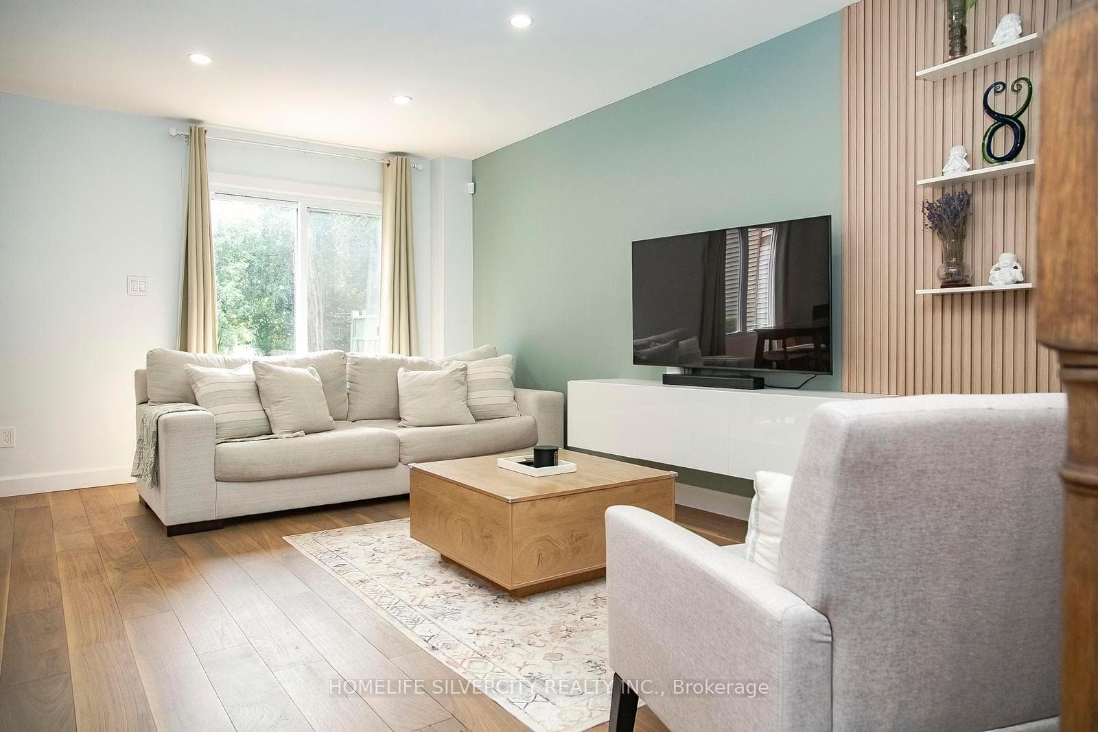 21 Mitchell Avenue photo 8