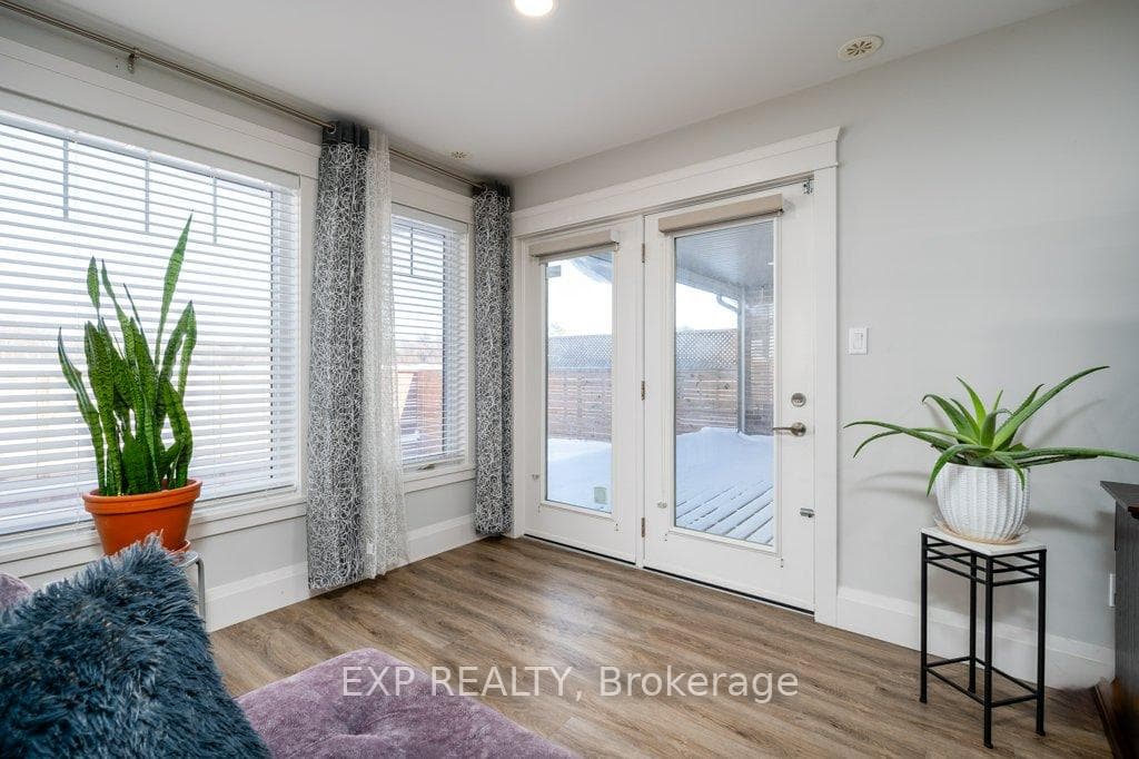 9 Cardinal Court photo 18