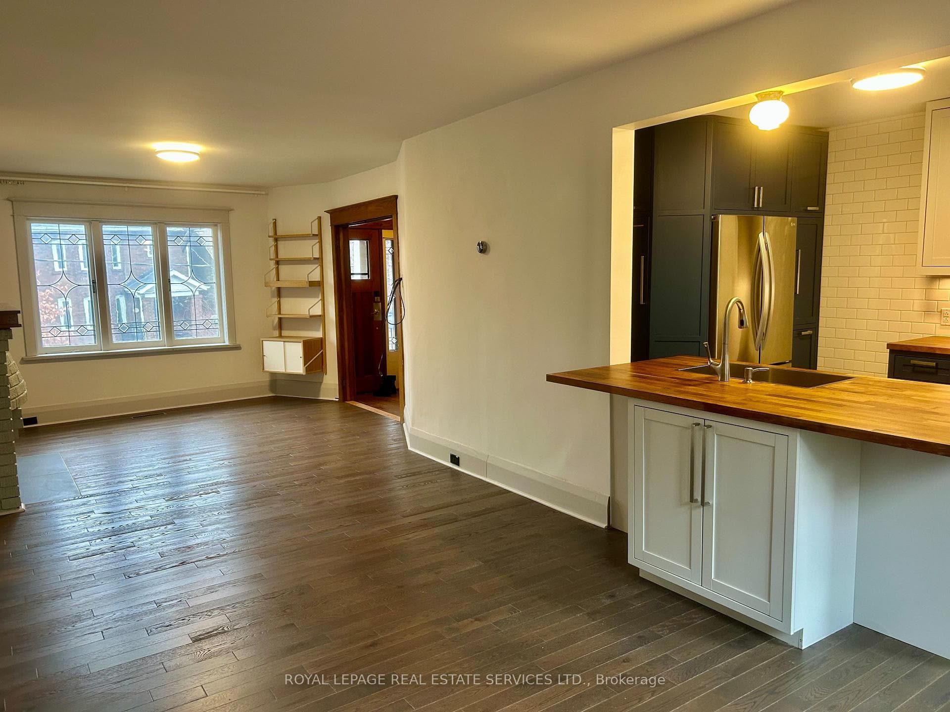 21 Claude Avenue photo 7