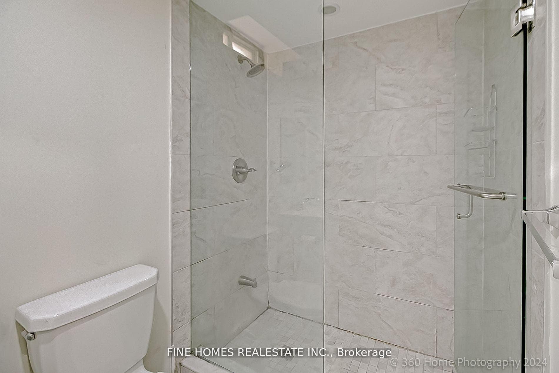 132 Purcell Crescent Unit Lower photo 9