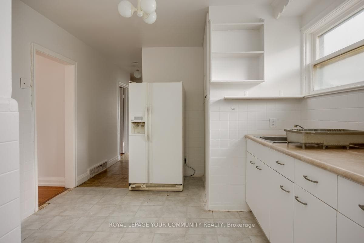 125 Major Mackenzie Drive Unit Main Floor photo 10