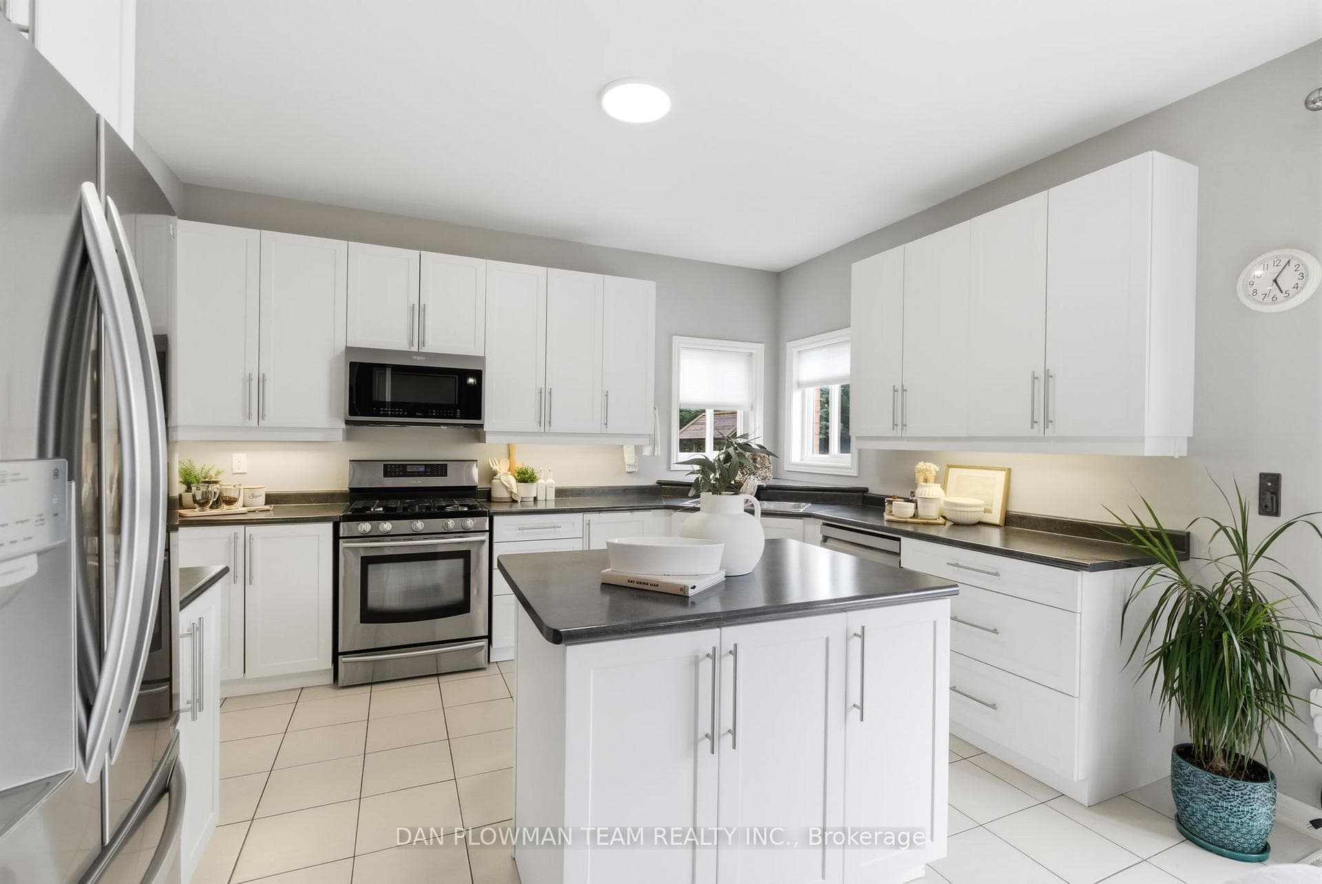 2243 Pilgrim Square photo 15