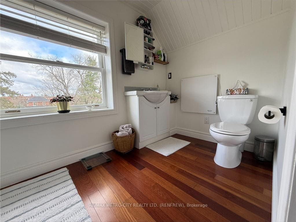 193 ROSS Street photo 15