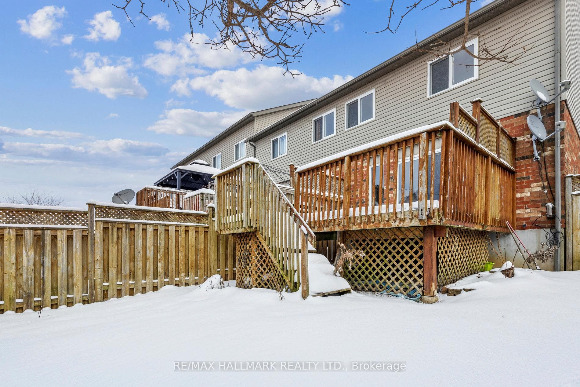 213 Snowdrop Crescent photo 41