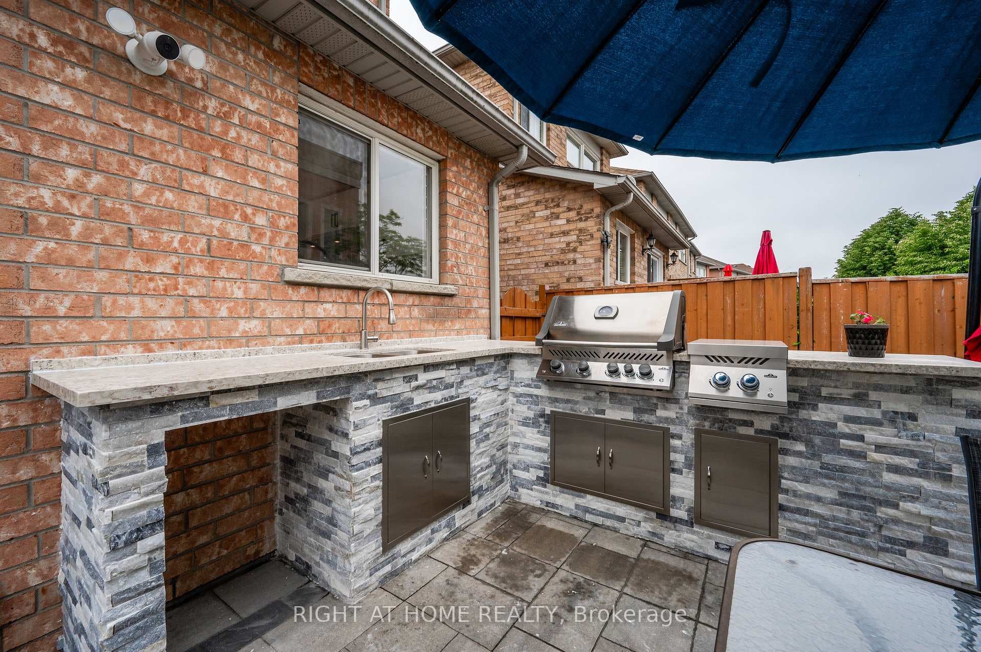 81 Ronan Crescent photo 40