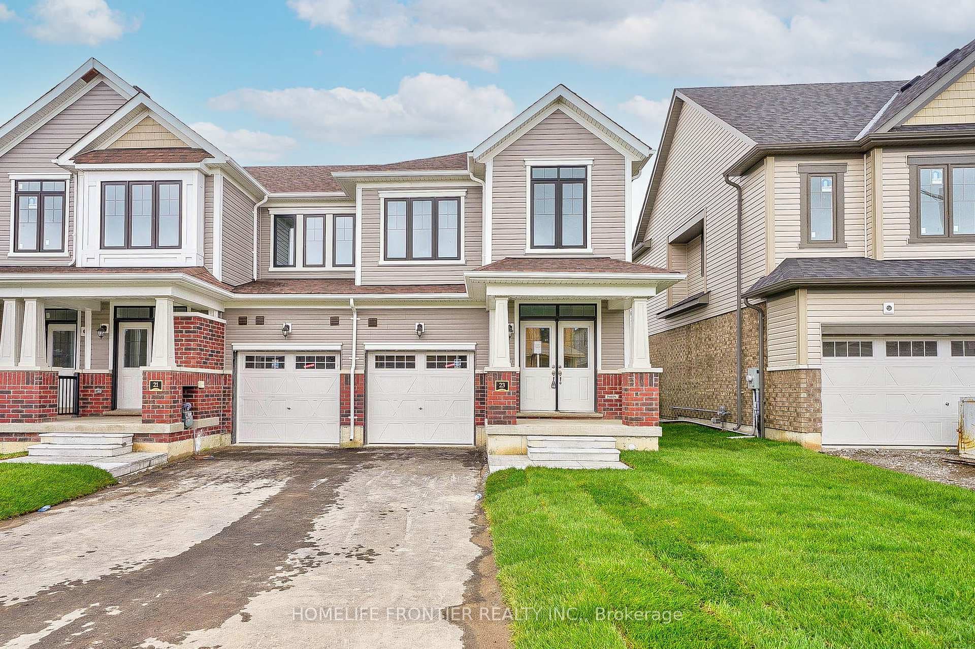 23 Rochester Drive photo 2