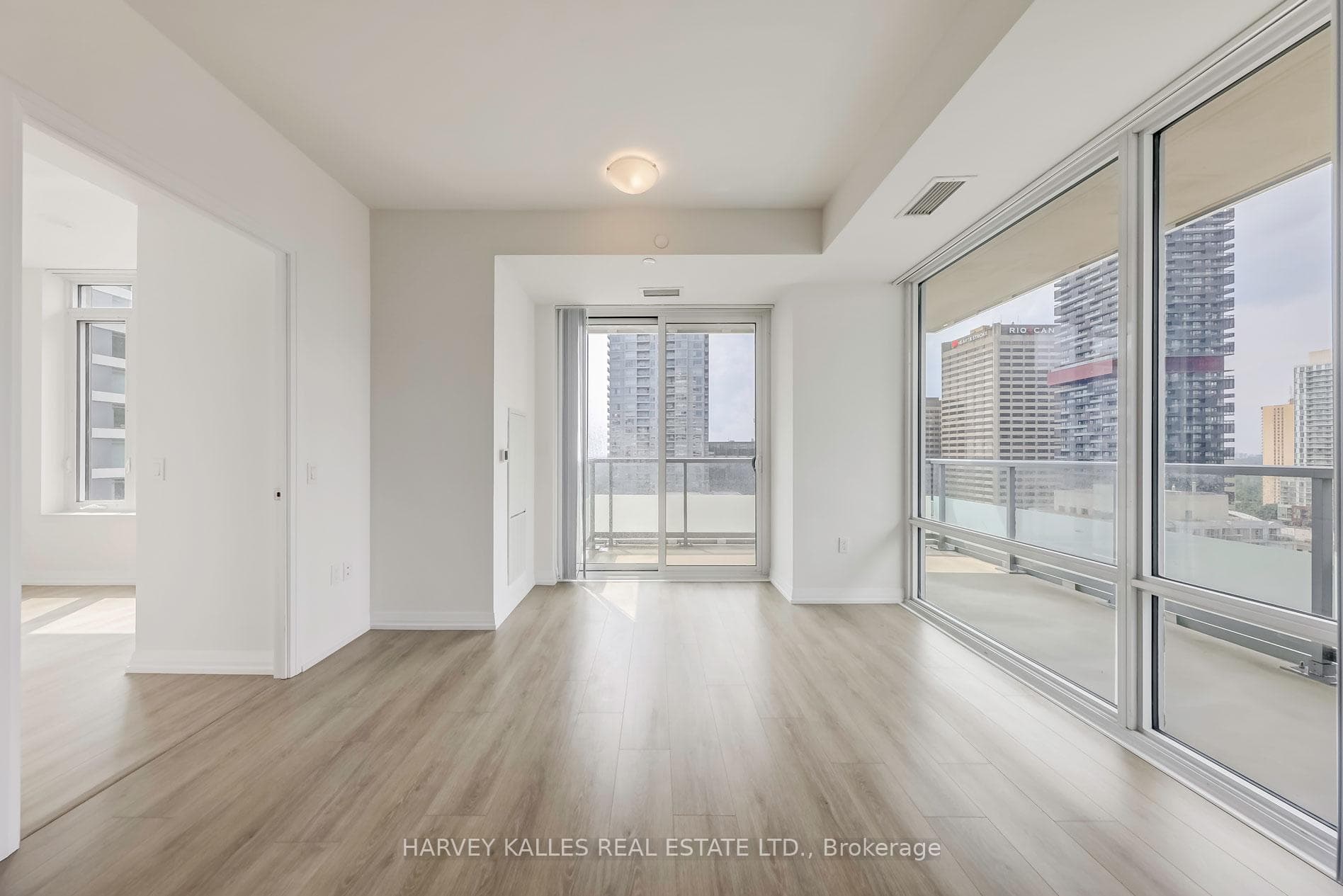 50 Dunfield Avenue Unit 2217 photo 6