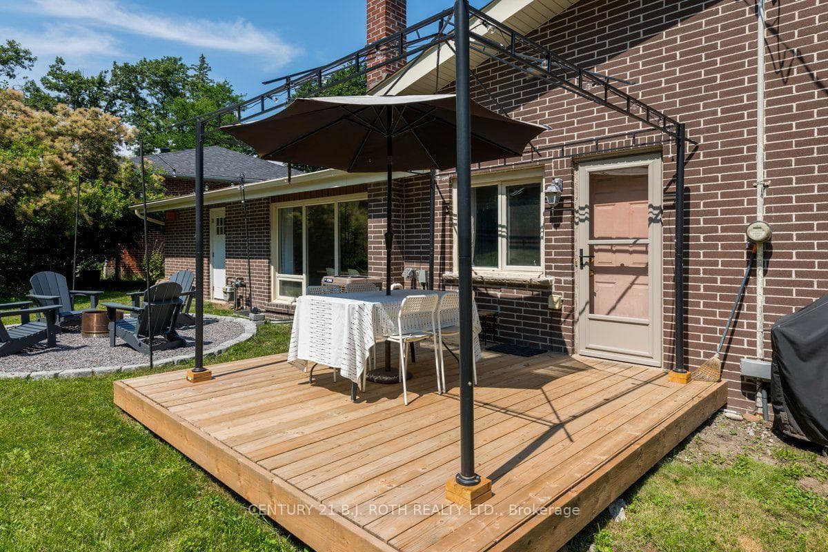 1 Ottaway Avenue photo 24