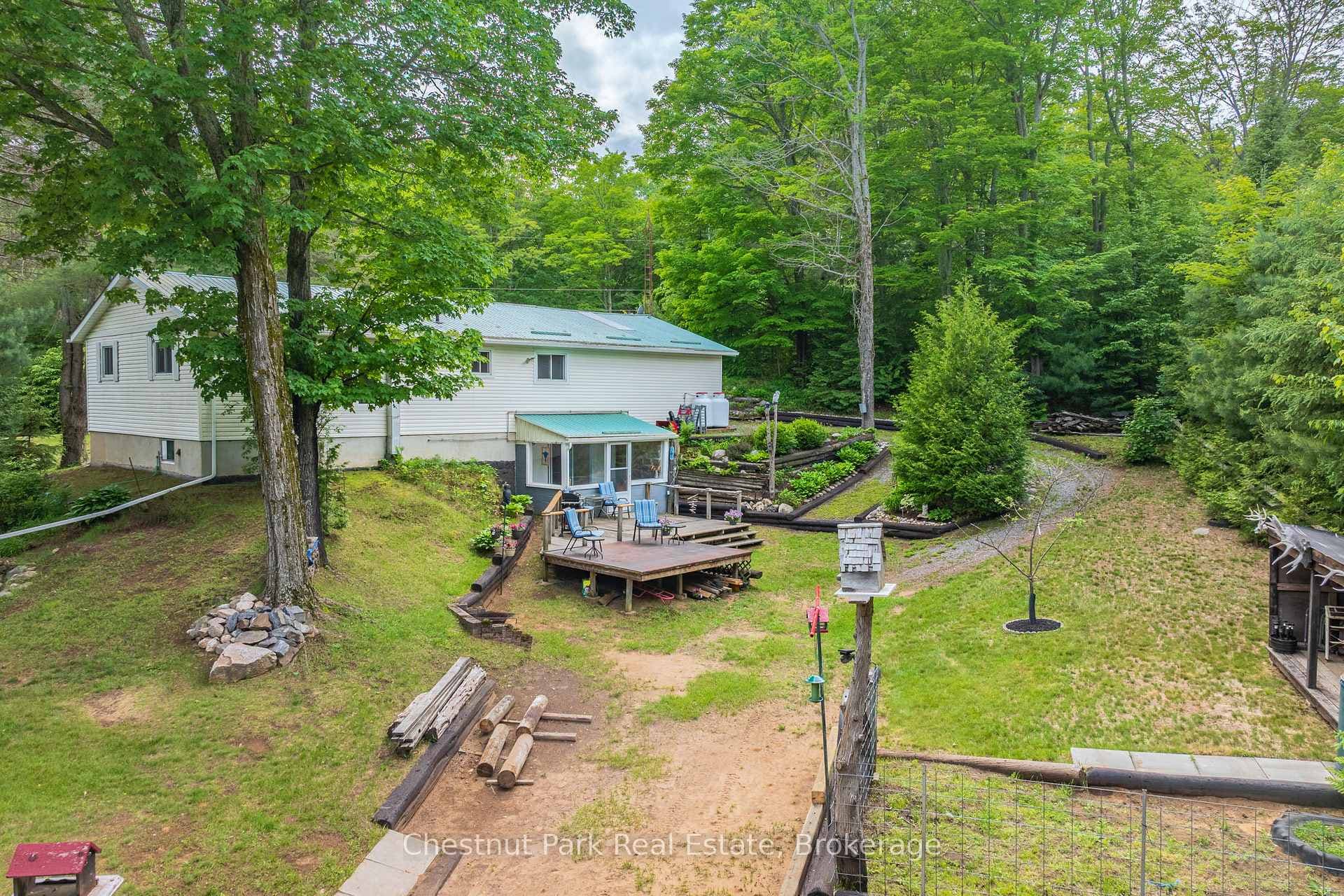 379 Gables Road photo 34