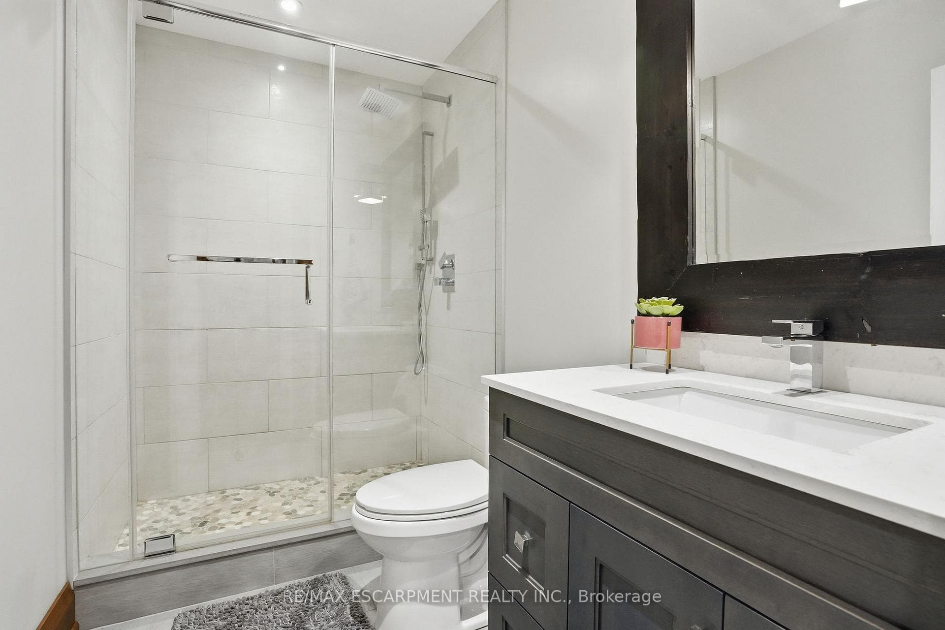 630 Kedleston Way photo 44