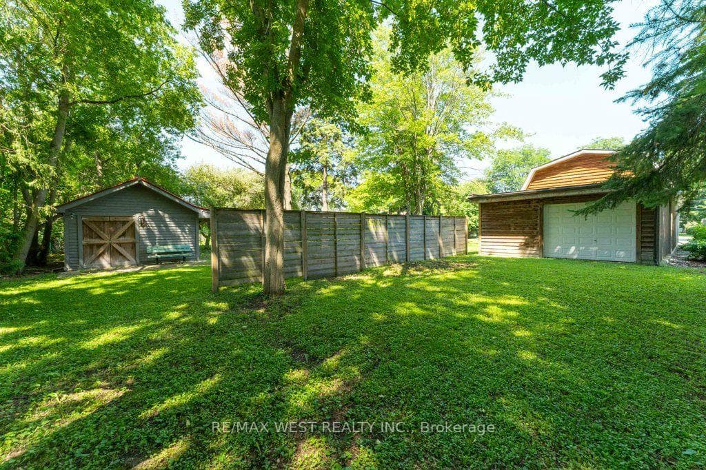 67 May Avenue photo 43