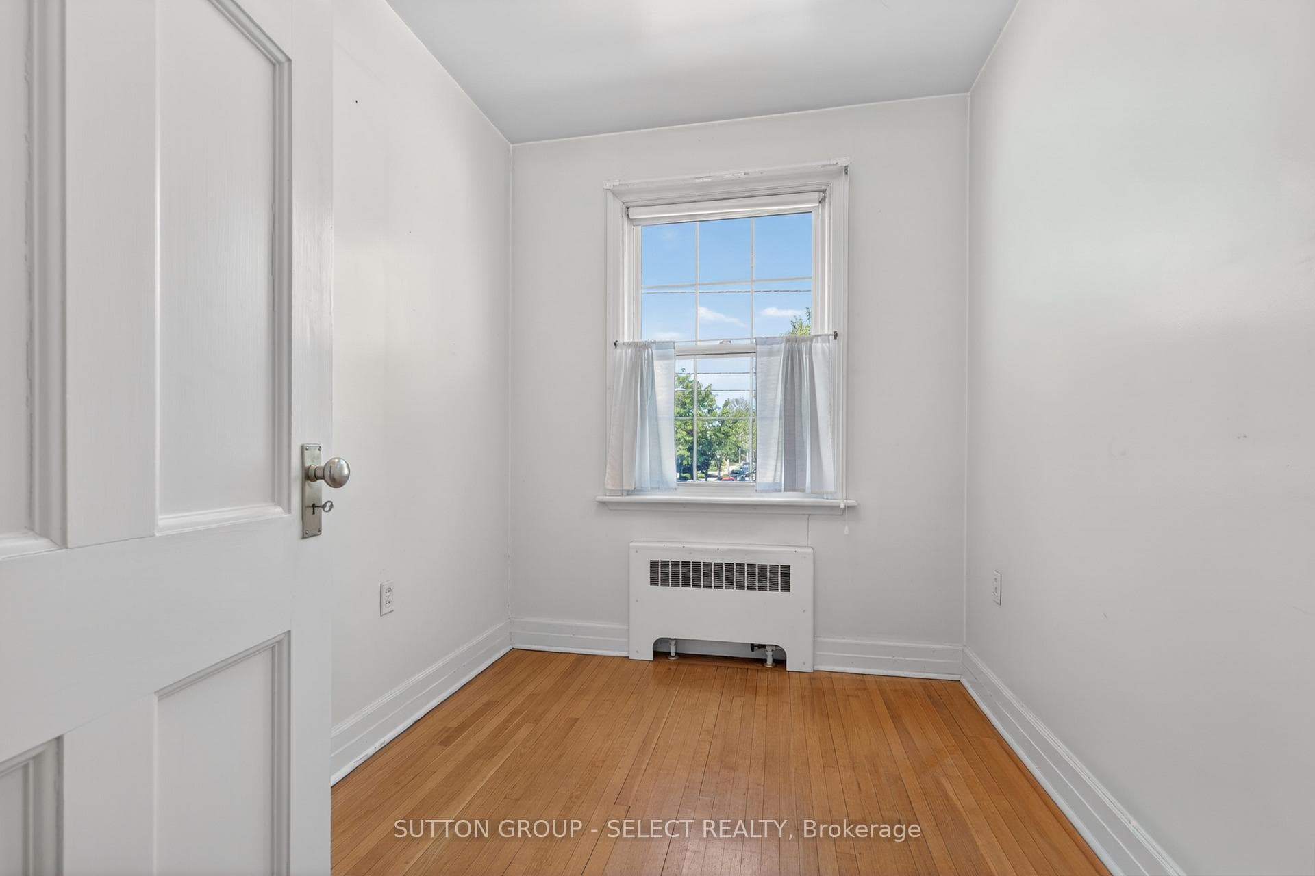 142 Ridout Street photo 20