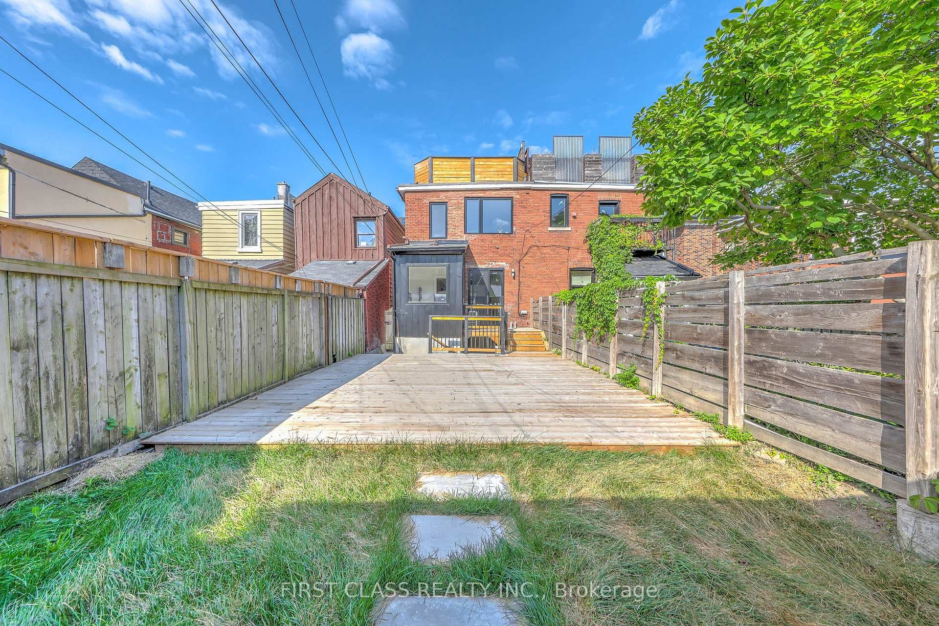 431 Roxton Road photo 39