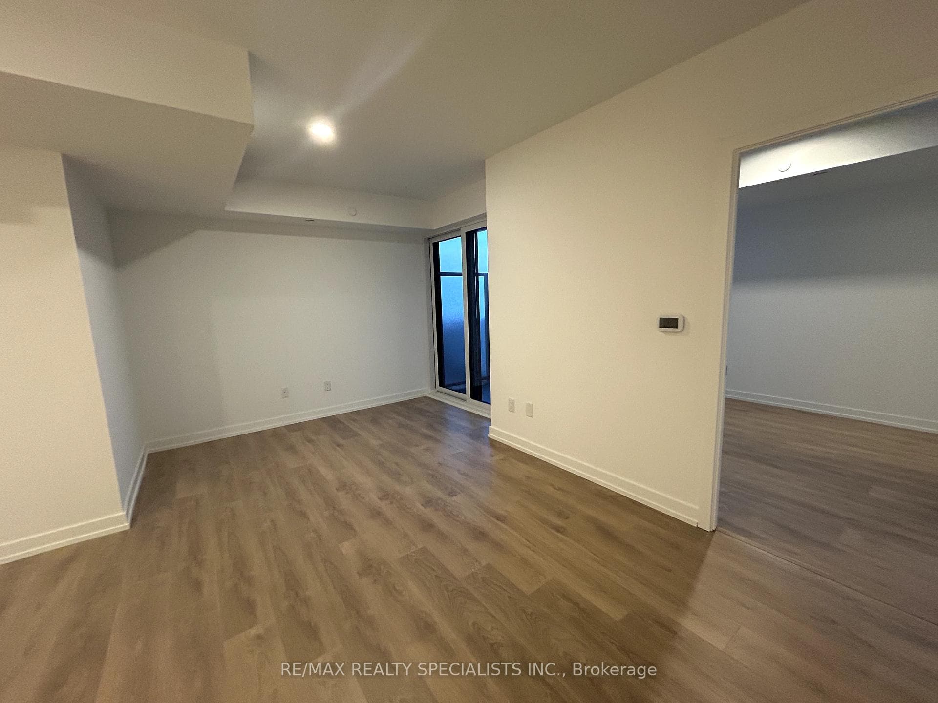1100 SHEPPARD AVE Avenue Unit 1005 photo 12