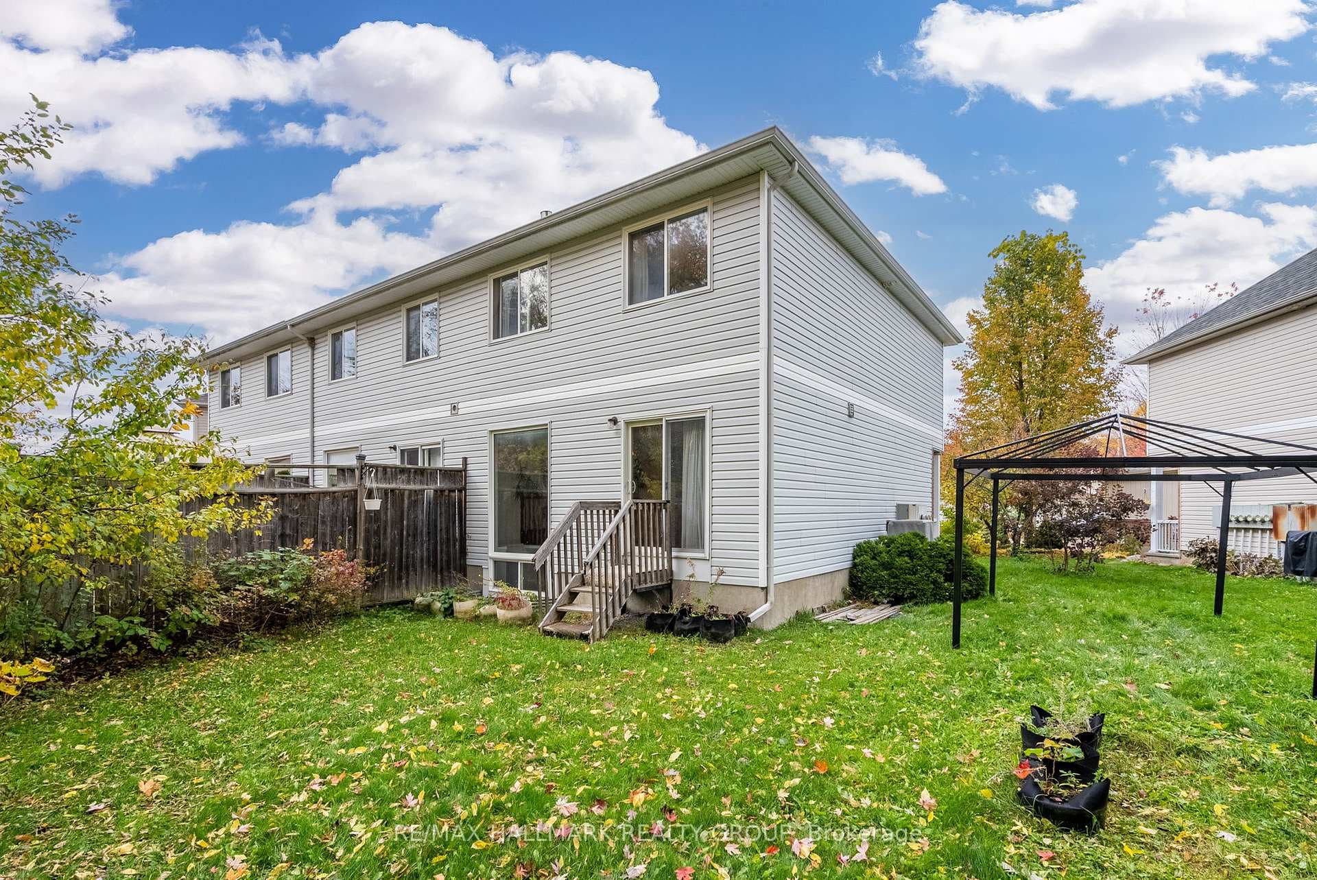 548 ABERFOYLE Circle photo 37