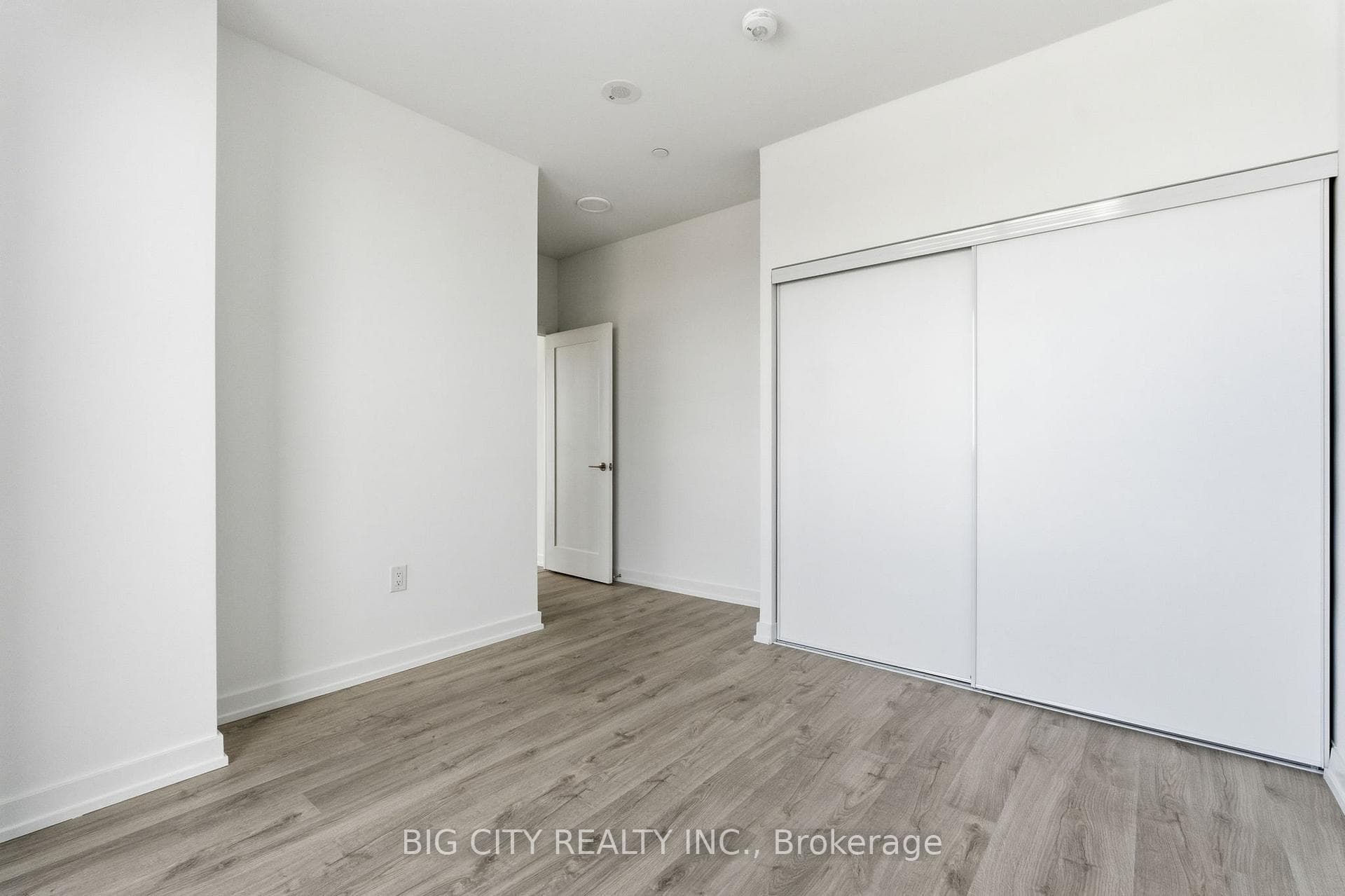 9751 Markham Road Unit 717 photo 18