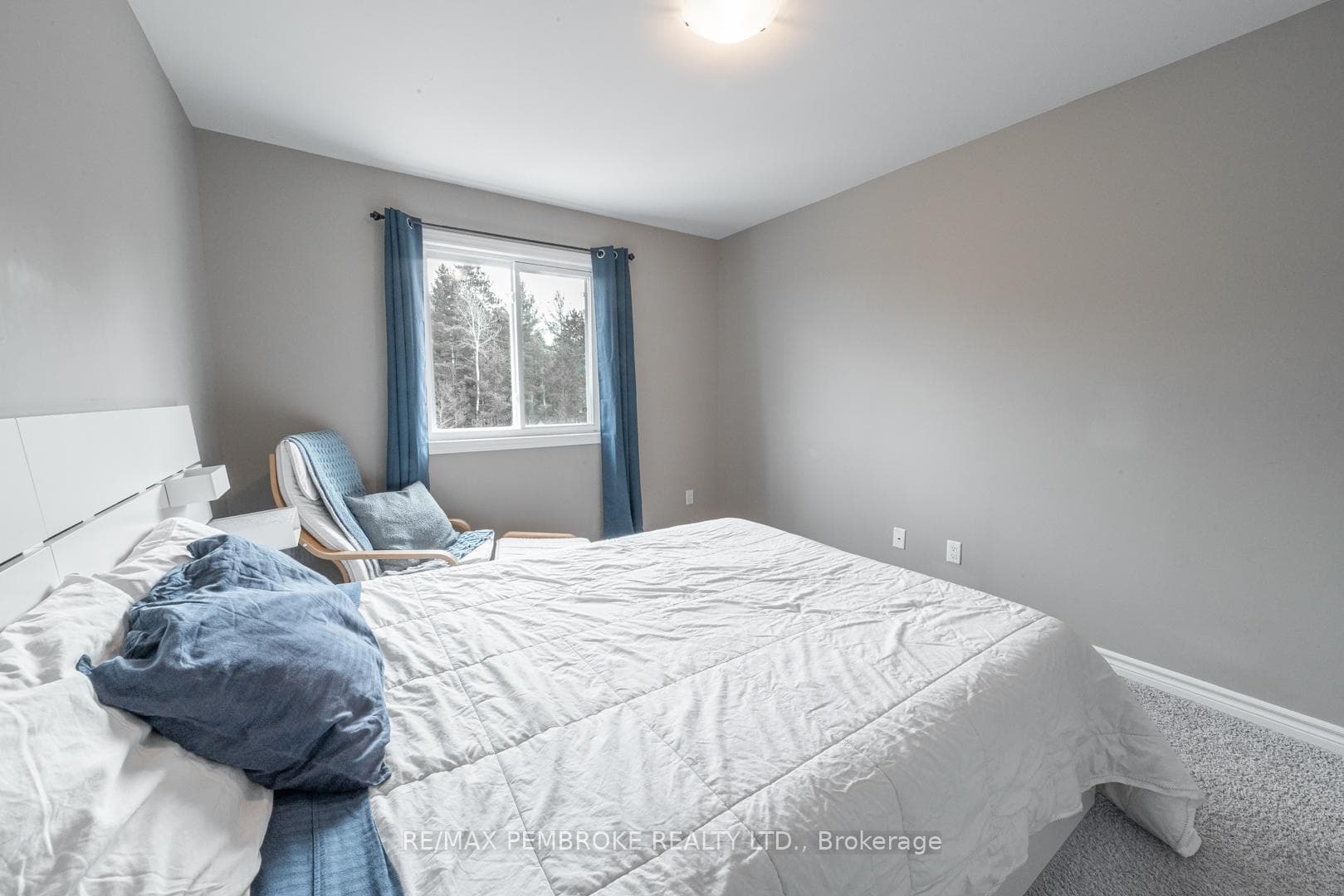 47 Winston Avenue photo 27