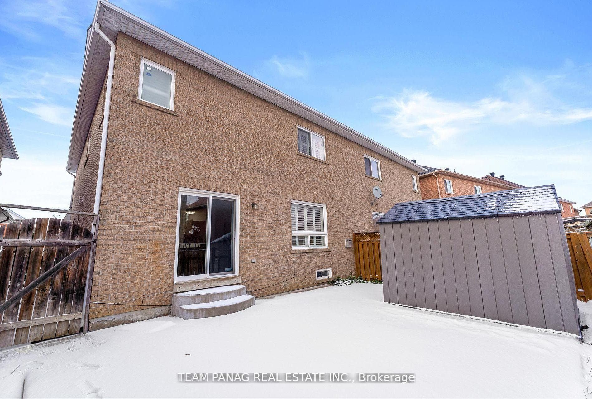 16 Saintsbury Crescent photo 27