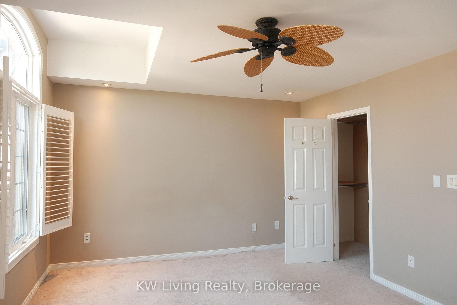 120 Chapman Court photo 20