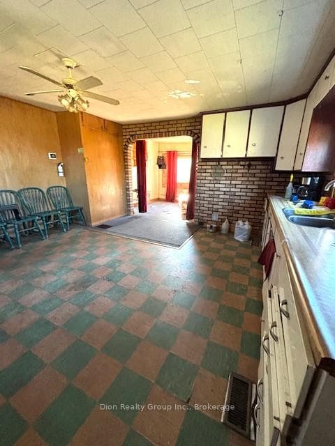 2006 Tarzwell Lane photo 11