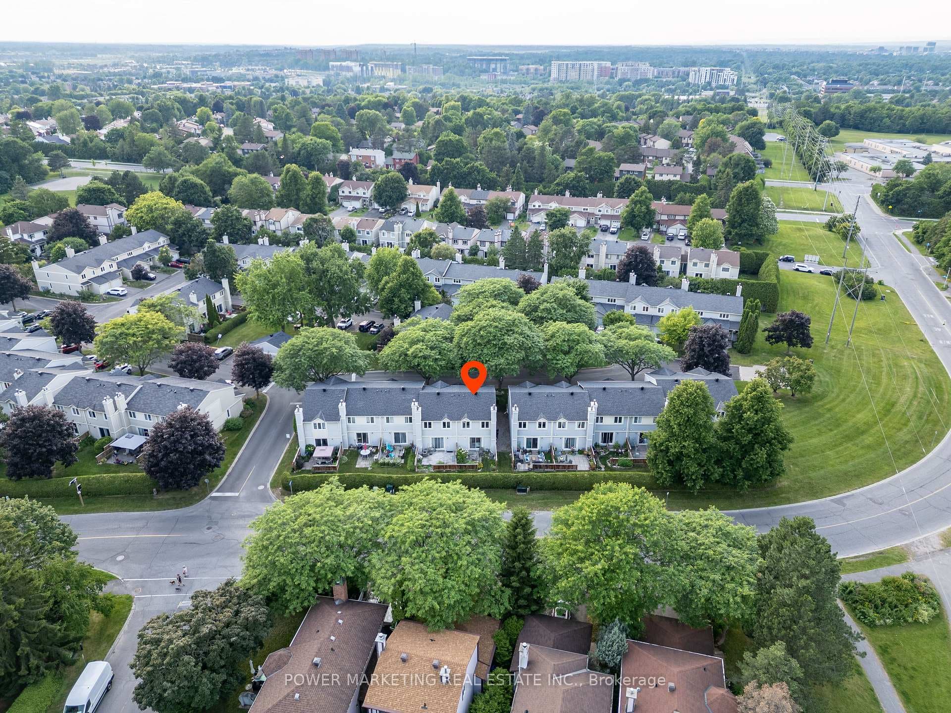 10 BUJOLD Court photo 25