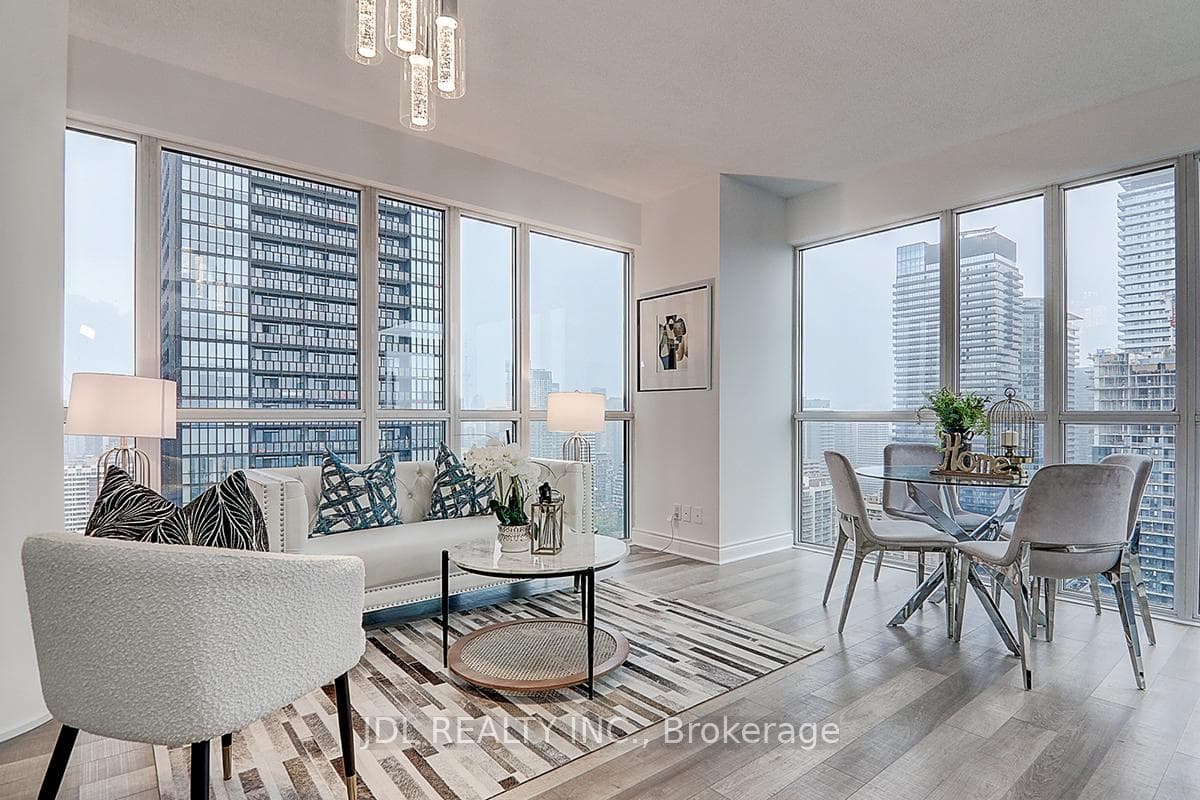28 Ted Rogers Way Unit 3504 photo 2