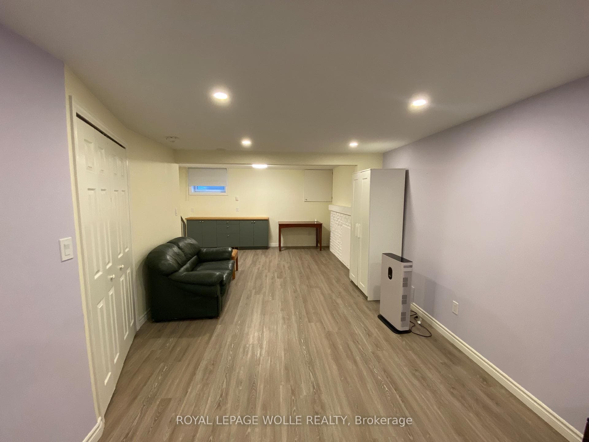 160 Westcourt Place photo 24