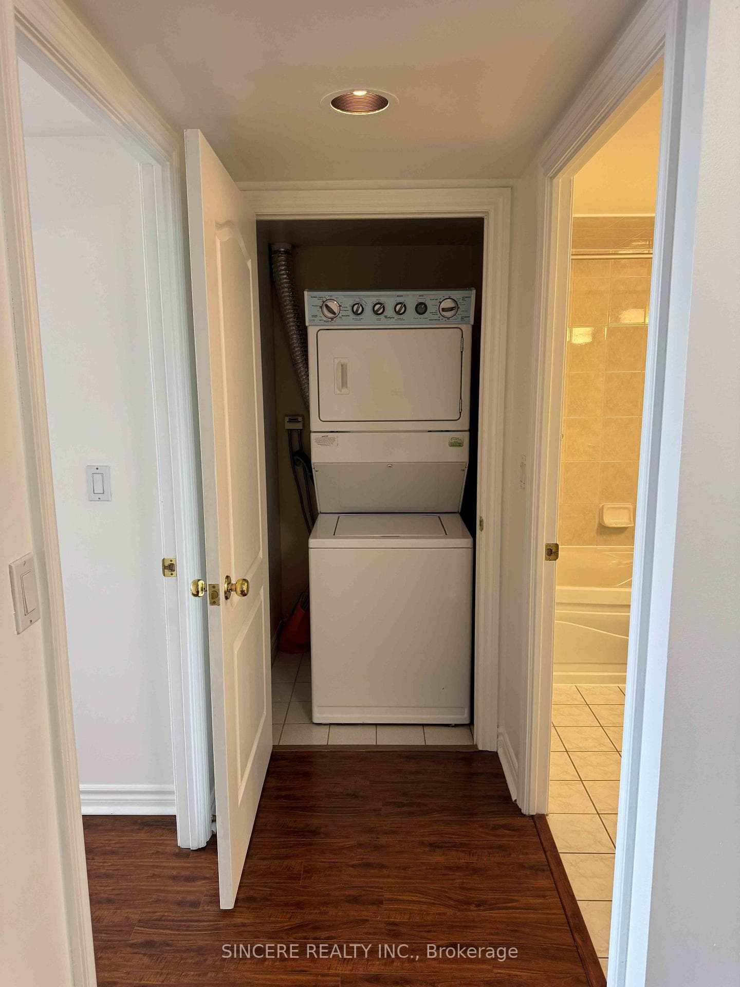 18 Sommerset Way Unit 1512 photo 19