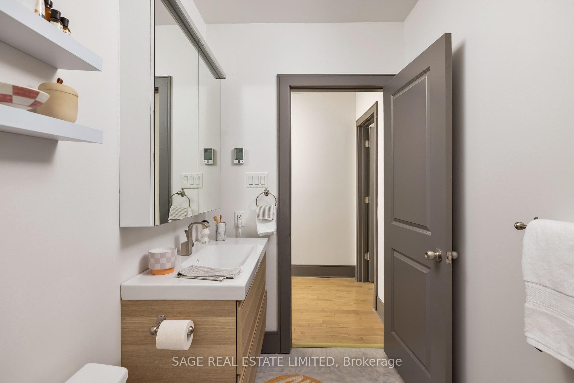 263 Coleridge Avenue photo 24