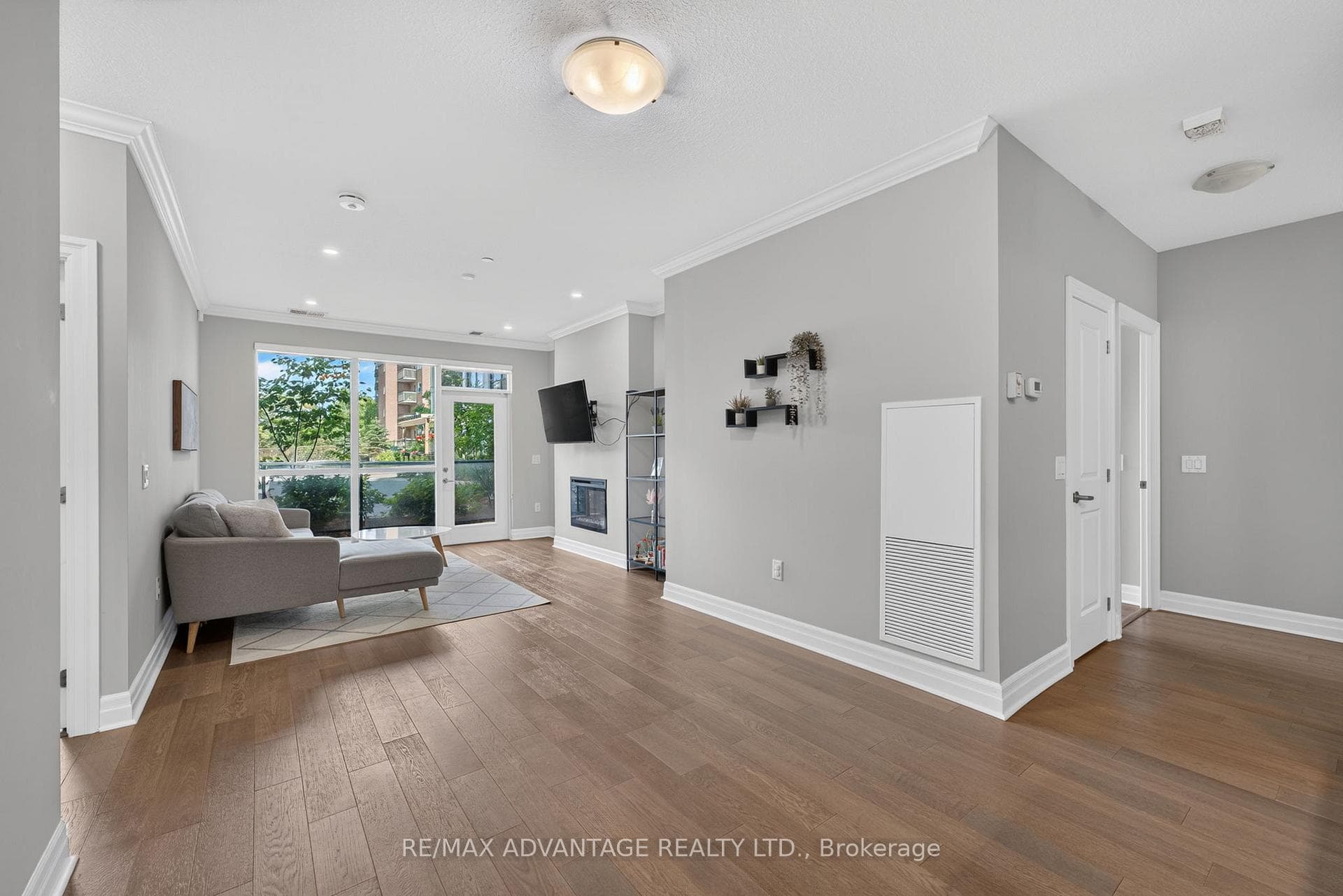 1200 Commissioners Road Unit 118 photo 13