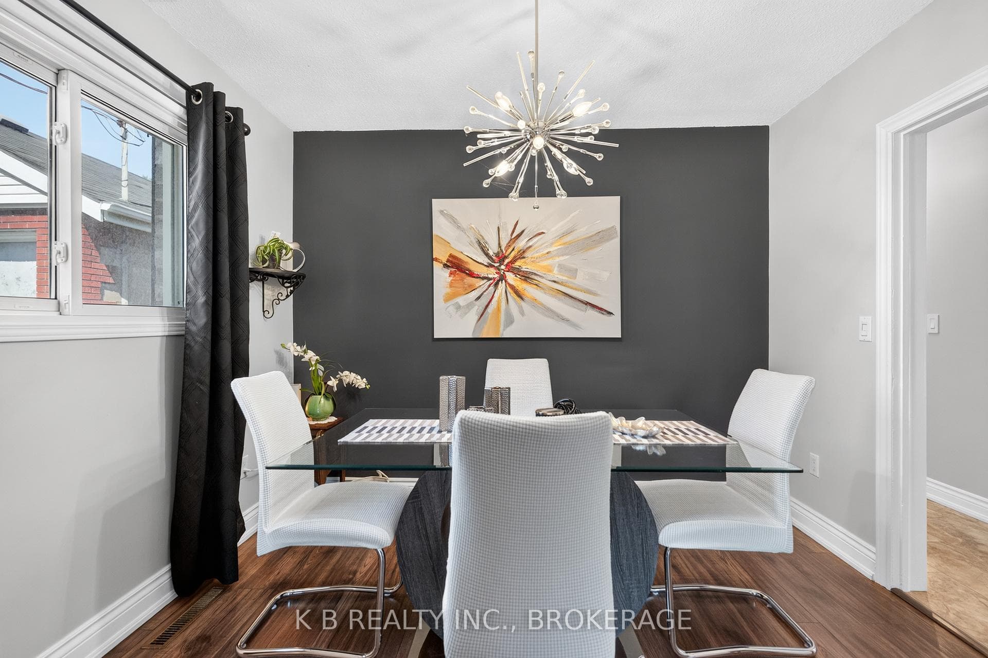 581 Division Street photo 9