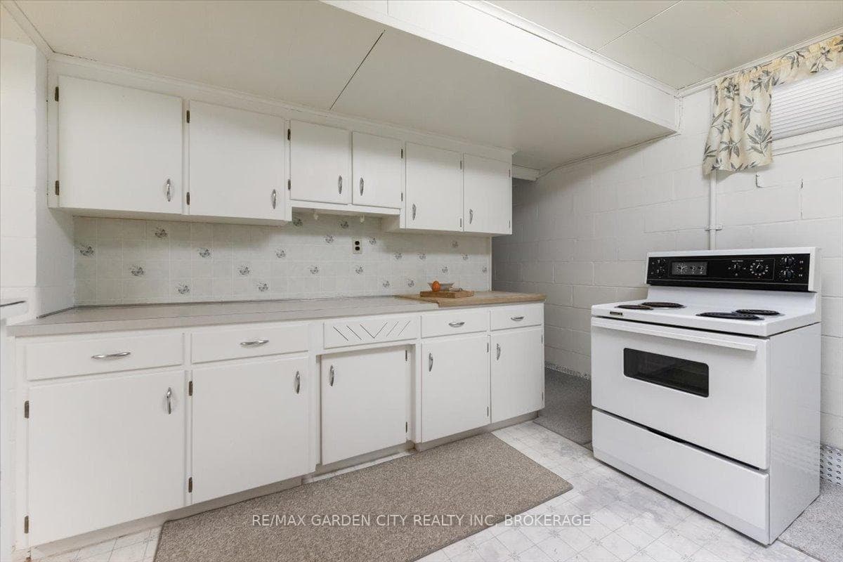 2nd kitchen