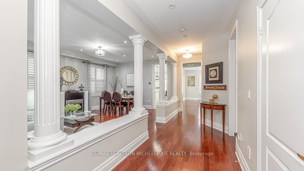 34 Kentview Crescent photo 5