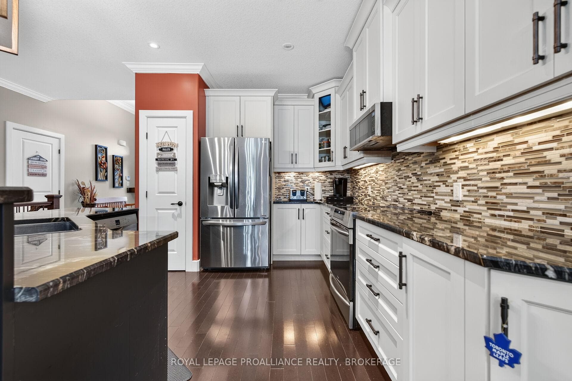 142 Gildersleeve Boulevard photo 14
