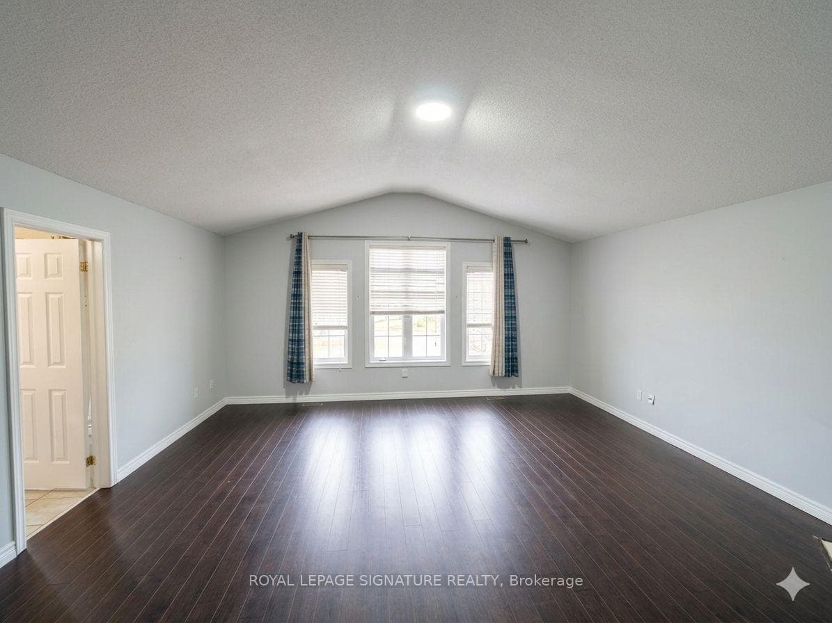 2074 Cynthia Court photo 23
