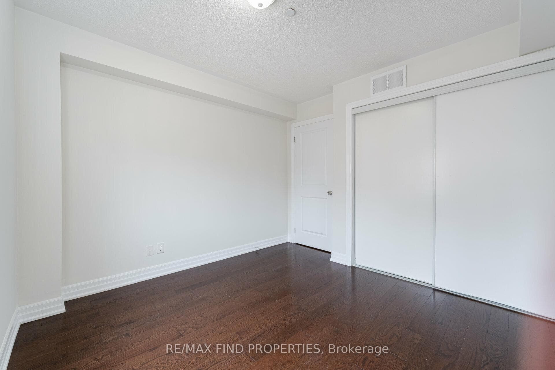 63 NEWCASTLE Street photo 19