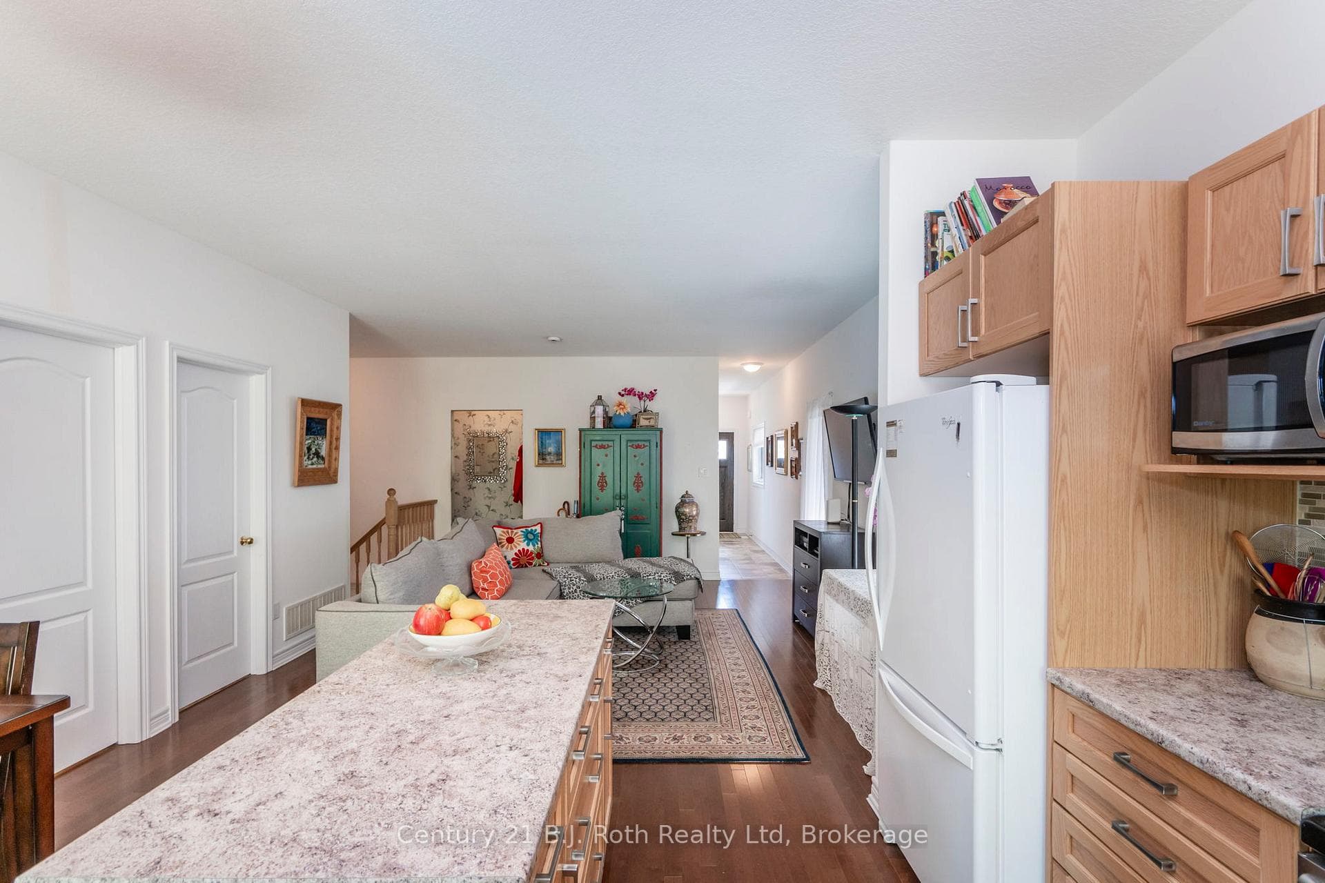 1002 Cook Drive photo 9