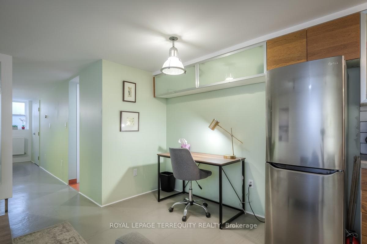26A Scarlett Road Unit BSMT photo 5